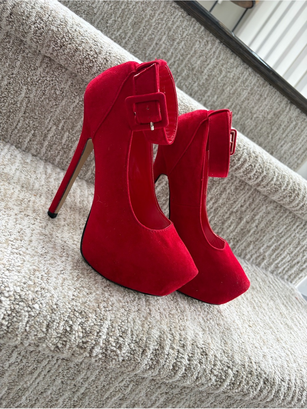 Pierre Dumas red faux suede platform stiletto pumps. Women’s size 6.5.